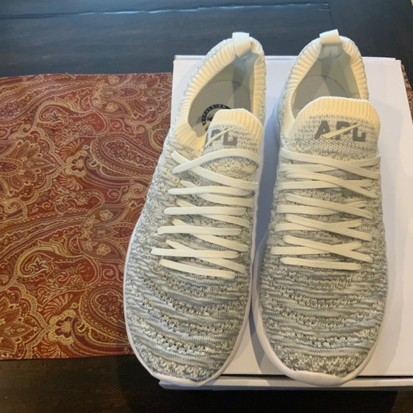 APL: Athletic Propulsion Labs Women's Techloom Wave,size 7.5,MSRP$245, BNIB - Picture 2 of 9